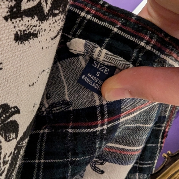 Grunge Bleached & Distressed Flannel - Picture 4 of 5